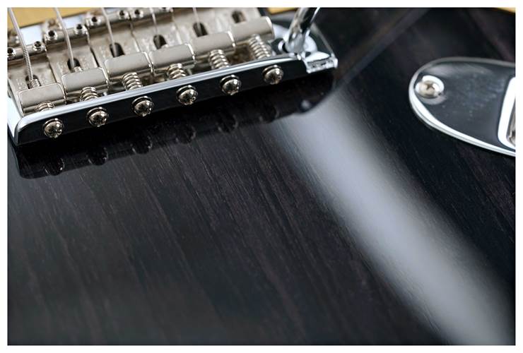 Fender Custom Shop American Custom Stratocaster NOS Ebony Transparent Maple Fingerboard #XN17372 Fender Custom Shop American Custom Stratocaster NOS Ebony Transparent Maple Fingerboard #XN17372