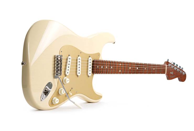 Fender Custom Shop American Custom Stratocaster NOS Honey Blonde Maple Fingerboard #XN17357 Fender Custom Shop American Custom Stratocaster NOS Honey Blonde Maple Fingerboard #XN17357