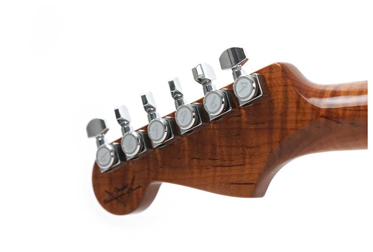 Fender Custom Shop American Custom Stratocaster NOS Honey Blonde Maple Fingerboard #XN17357 Fender Custom Shop American Custom Stratocaster NOS Honey Blonde Maple Fingerboard #XN17357
