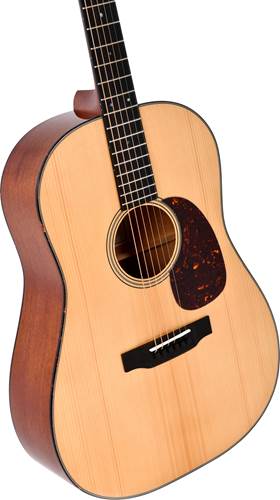 Sigma SDM-18S 12 Fret Slope Shoulder Dreadnought Sigma SDM-18S 12 Fret Slope Shoulder Dreadnought