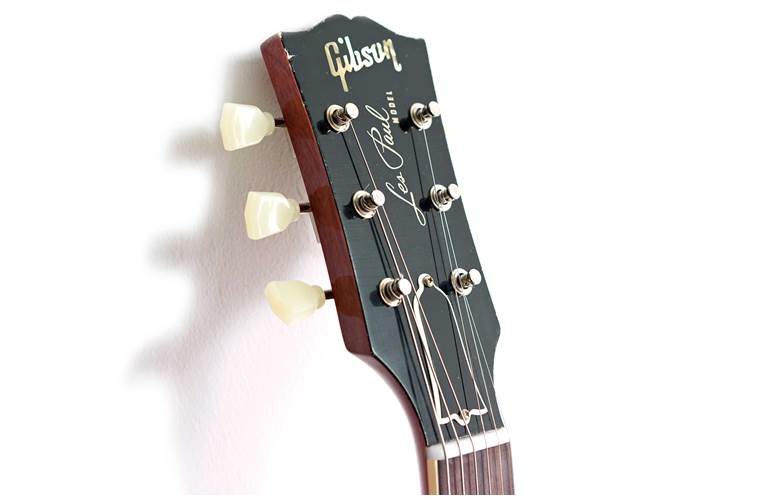 Gibson Custom Shop 59 Les Paul Standard Made 2 Measure Hand Selected Top Dark Butterscotch Burst Murphy Lab Light Aged #93632 Gibson Custom Shop 59 Les Paul Standard Made 2 Measure Hand Selected Top Dark Butterscotch Burst Murphy Lab Light Aged #93632