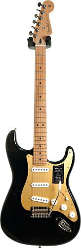 Fender guitarguitar Exclusive Roasted Player Stratocaster Black and Gold Anodized Pickguard with Custom Shop Pickups (Ex-Demo) #MX22240364