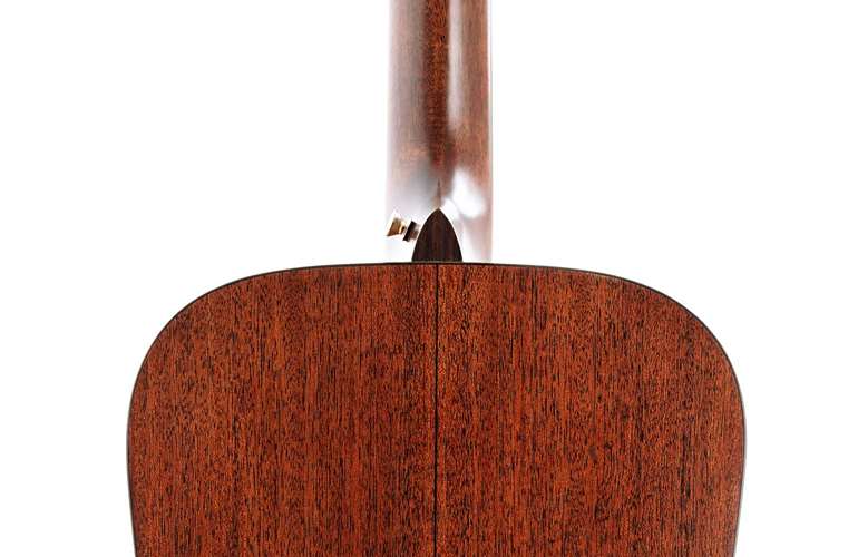 Martin D18E Modern Deluxe Martin D18E Modern Deluxe