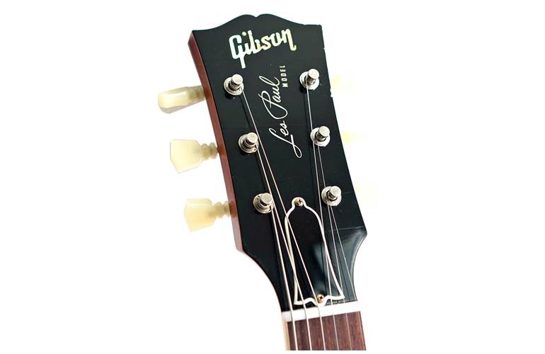 Gibson Custom Shop Made 2 Measure Murphy Lab 1960 Les Paul Standard Light Aged Vintage Cherry Sunburst #03150 Gibson Custom Shop Made 2 Measure Murphy Lab 1960 Les Paul Standard Light Aged Vintage Cherry Sunburst #03150