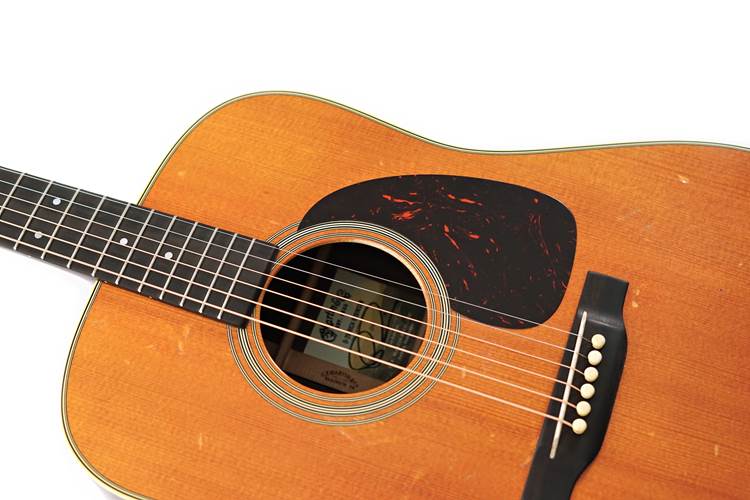 Martin D-28 Rich Robinson Custom Signature Edition Martin D-28 Rich Robinson Custom Signature Edition