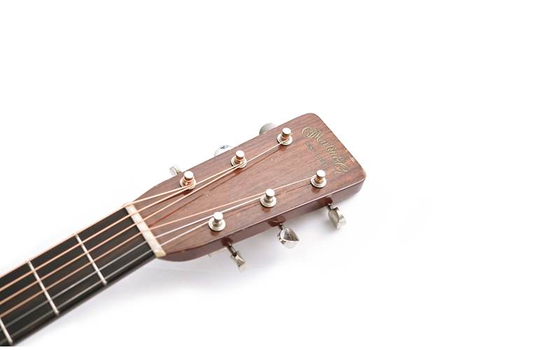 Martin D-28 Rich Robinson Custom Signature Edition Martin D-28 Rich Robinson Custom Signature Edition