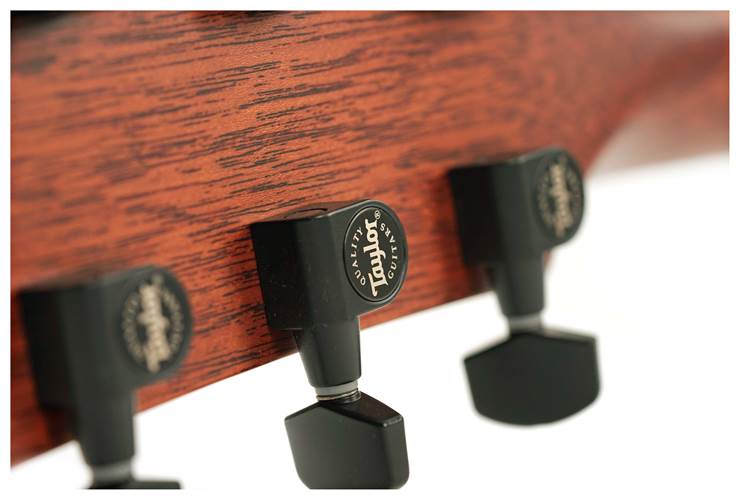 Taylor BTO Custom Grand Auditorium Sinker Redwood/Rosewood Taylor BTO Custom Grand Auditorium Sinker Redwood/Rosewood