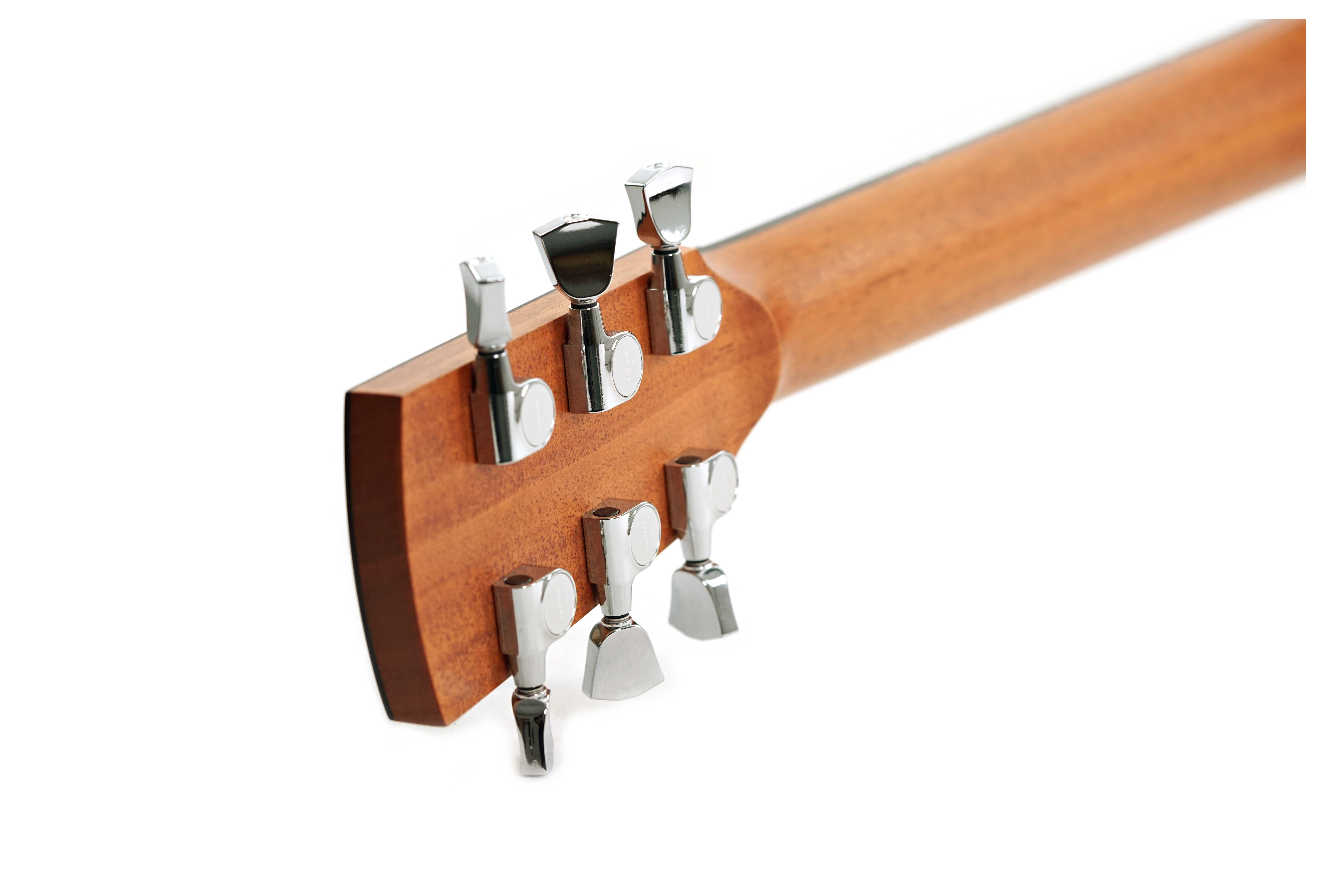 Fenech VT Dreadnought Cutaway AA Spruce/Camphor Laurel