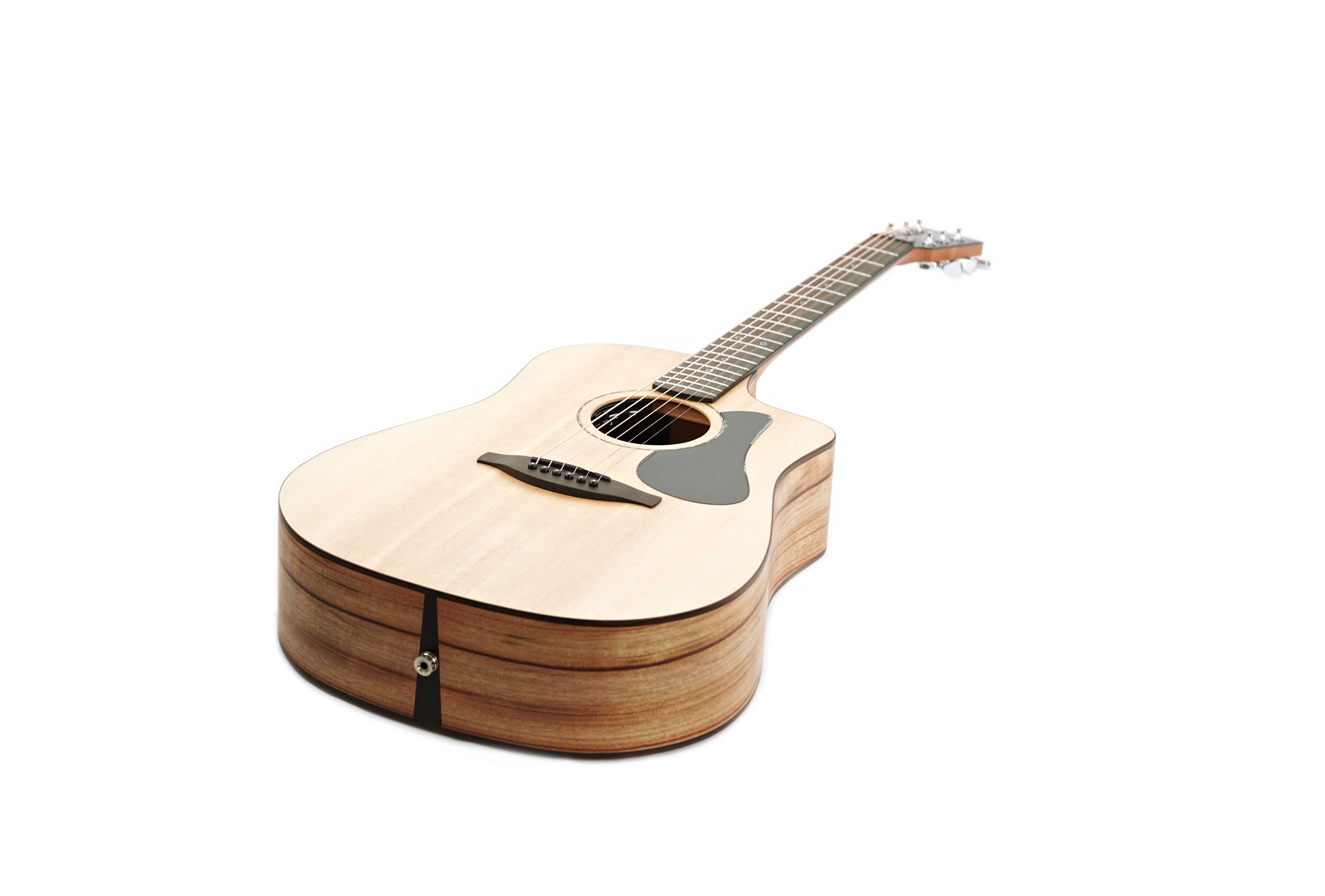 Fenech VT Dreadnought Cutaway AA Spruce/Camphor Laurel