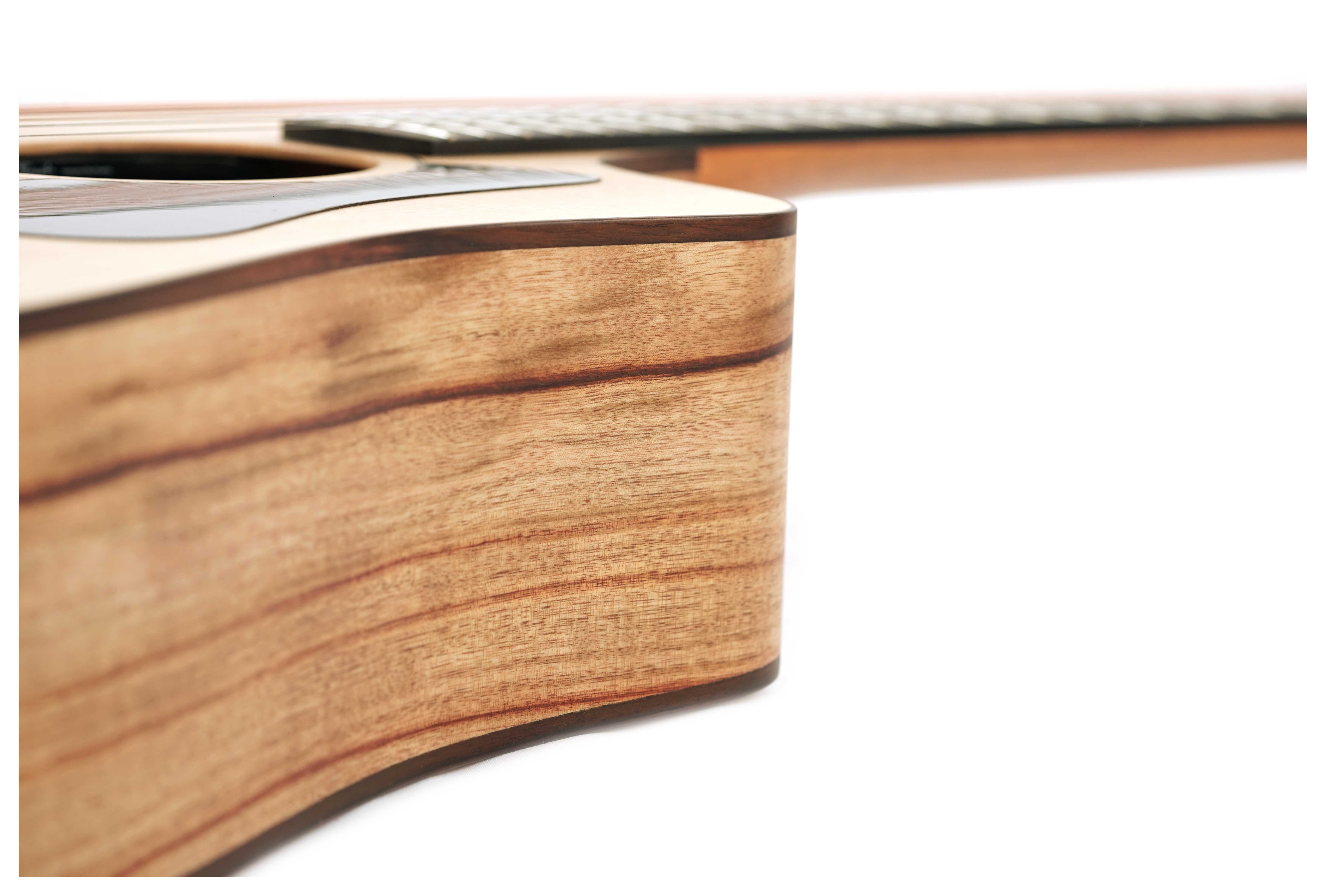 Fenech VT Dreadnought Cutaway AA Spruce/Camphor Laurel