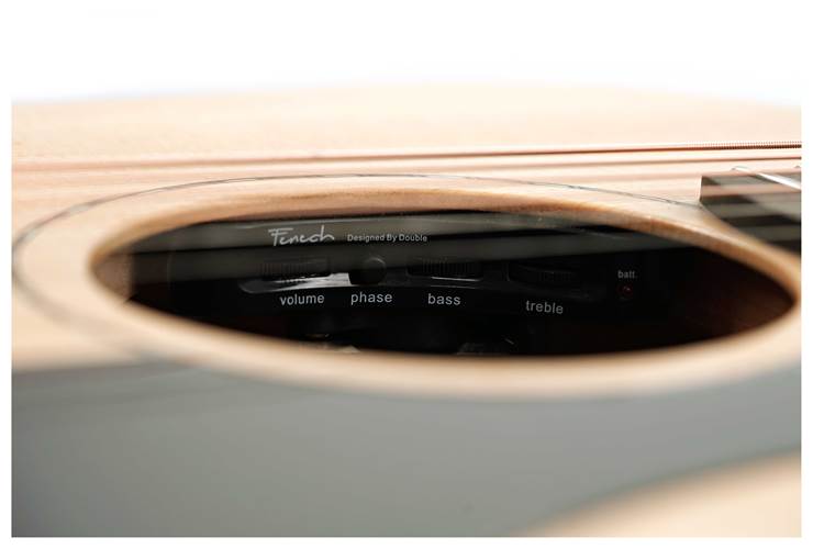 Fenech VT Dreadnought Cutaway AA Spruce/Camphor Laurel Fenech VT Dreadnought Cutaway AA Spruce/Camphor Laurel