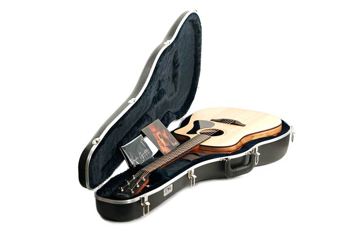 Fenech VT Dreadnought Cutaway AA Spruce/Camphor Laurel Fenech VT Dreadnought Cutaway AA Spruce/Camphor Laurel