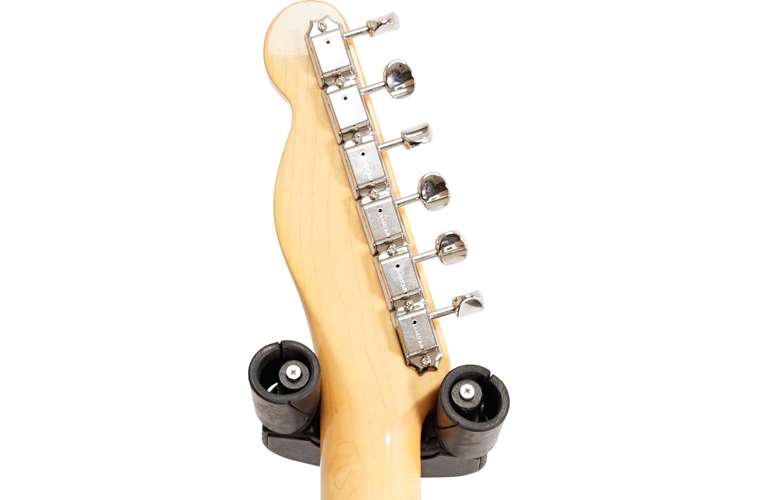 Fender American Vintage II 1963 Telecaster Rosewood Fingerboard Crimson Red Transparent Fender American Vintage II 1963 Telecaster Rosewood Fingerboard Crimson Red Transparent