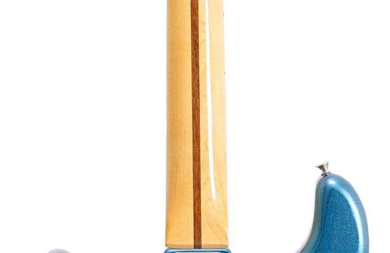 Fender American Vintage II 1973 Stratocaster Maple Fingerboard Lake Placid Blue Fender American Vintage II 1973 Stratocaster Maple Fingerboard Lake Placid Blue