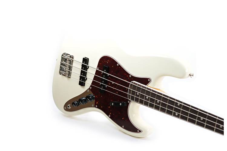 Fender American Vintage II 66 Jazz Bass Rosewood Fingerboard Olympic White (Ex-Demo) #V2327990 Fender American Vintage II 66 Jazz Bass Rosewood Fingerboard Olympic White (Ex-Demo) #V2327990