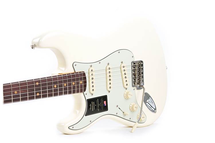 Fender American Vintage II 61 Stratocaster Olympic White Left Handed (Ex-Demo) #V2216382 Fender American Vintage II 61 Stratocaster Olympic White Left Handed (Ex-Demo) #V2216382