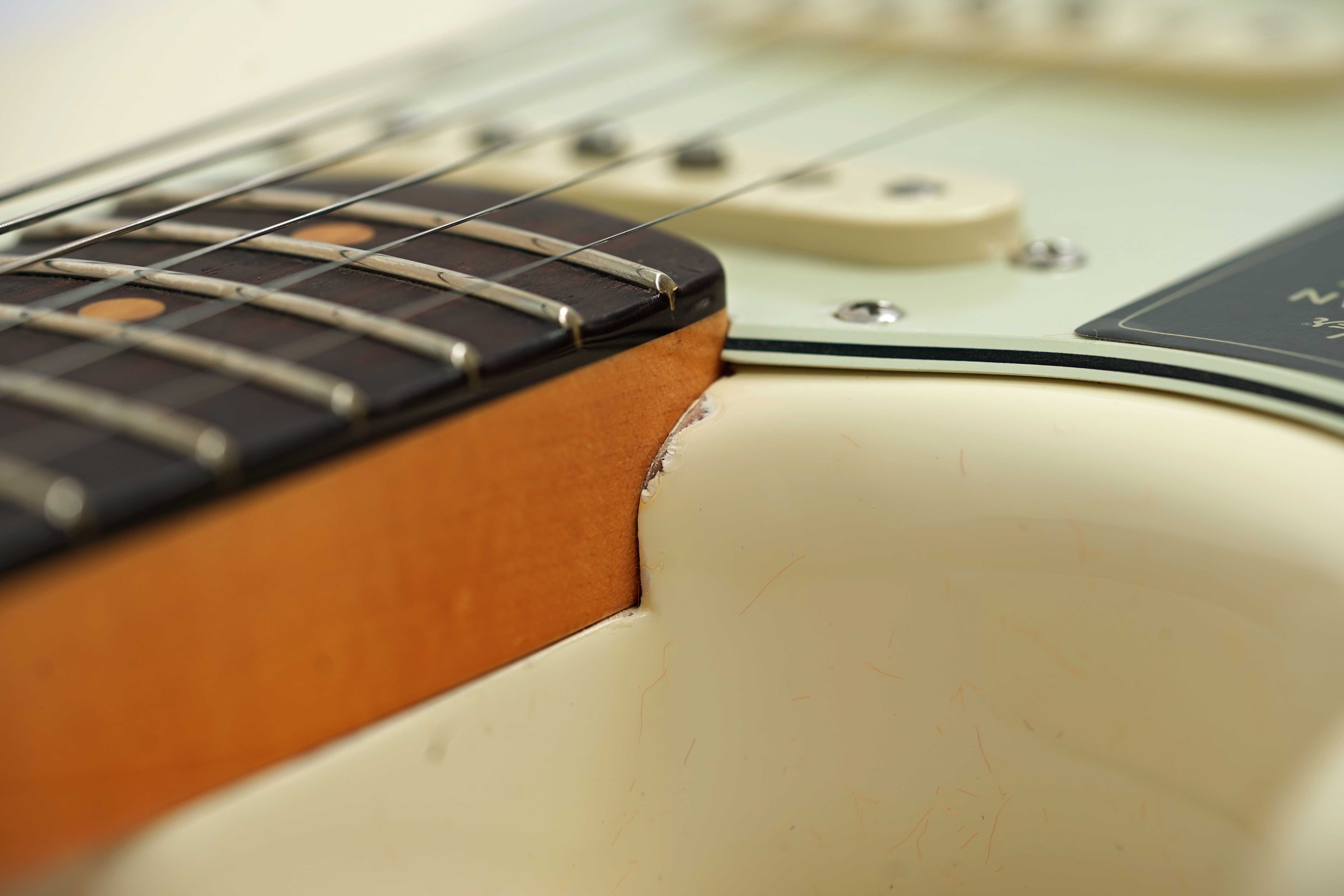 Fender American Vintage II 1961 Stratocaster Olympic White Left Handed (Ex-Demo) #V2439445