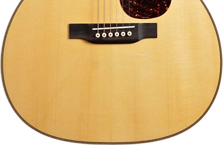 Martin Custom Shop North Street Edition OM-28 Herringbone Wild Grain East Indian Rosewood #2608644 Martin Custom Shop North Street Edition OM-28 Herringbone Wild Grain East Indian Rosewood #2608644