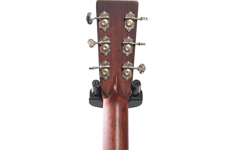 Martin Custom Shop North Street Edition OM-28 Herringbone Wild Grain East Indian Rosewood #M2608645 Martin Custom Shop North Street Edition OM-28 Herringbone Wild Grain East Indian Rosewood #M2608645