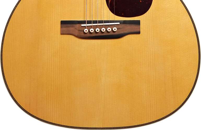 Martin Custom Shop North Street Edition OM-28 Herringbone Wild Grain East Indian Rosewood #M2608645 Martin Custom Shop North Street Edition OM-28 Herringbone Wild Grain East Indian Rosewood #M2608645