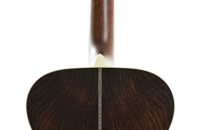 Martin Custom Shop North Street Edition OM-28 Herringbone Wild Grain East Indian Rosewood Martin Custom Shop North Street Edition OM-28 Herringbone Wild Grain East Indian Rosewood