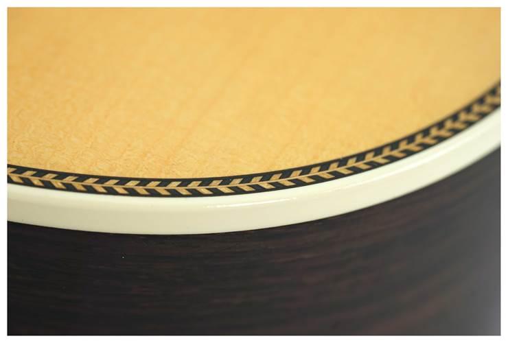Martin Custom Shop North Street Edition OM-28 Herringbone East Indian Rosewood #2624285 Martin Custom Shop North Street Edition OM-28 Herringbone East Indian Rosewood #2624285