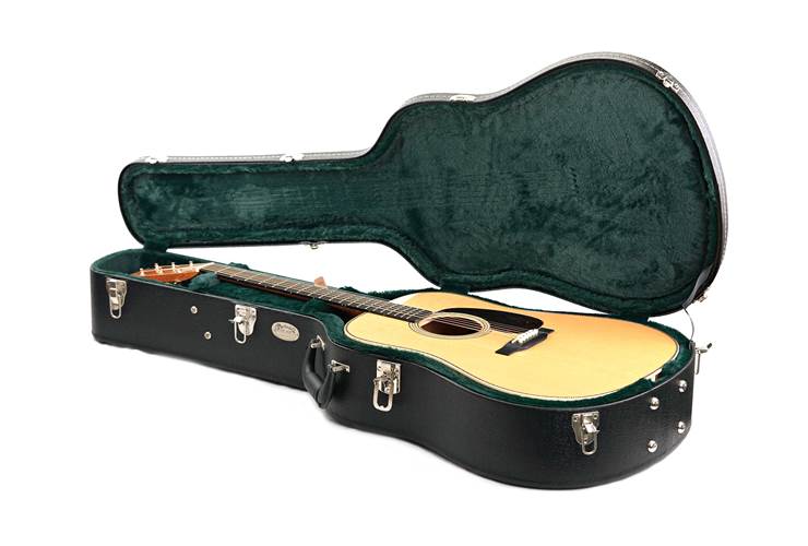 Martin Custom Shop Expert SD-28 Super Dreadnought High Flame Koa Martin Custom Shop Expert SD-28 Super Dreadnought High Flame Koa