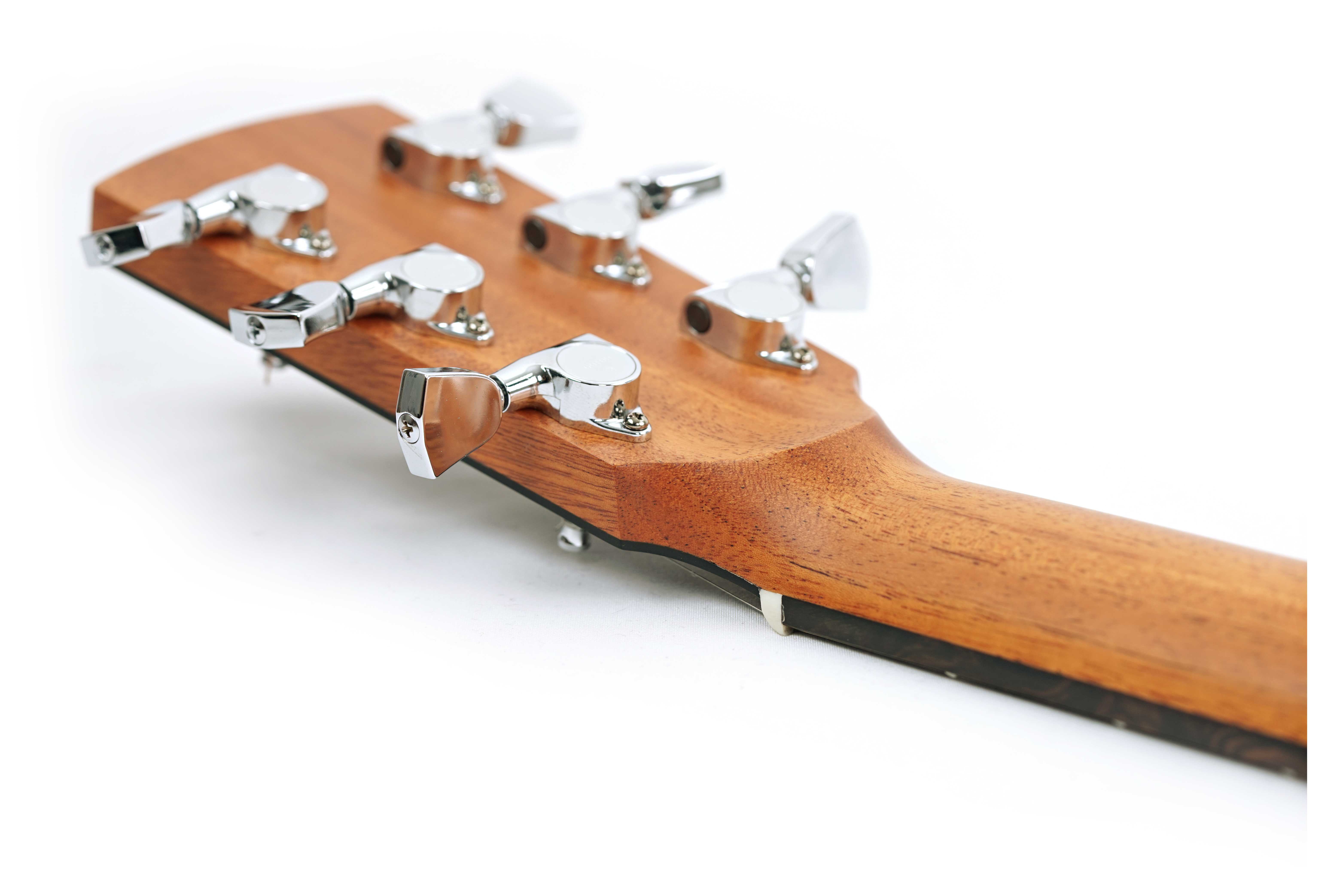 Fenech VT Auditorium AA Spruce/Camphor Laurel