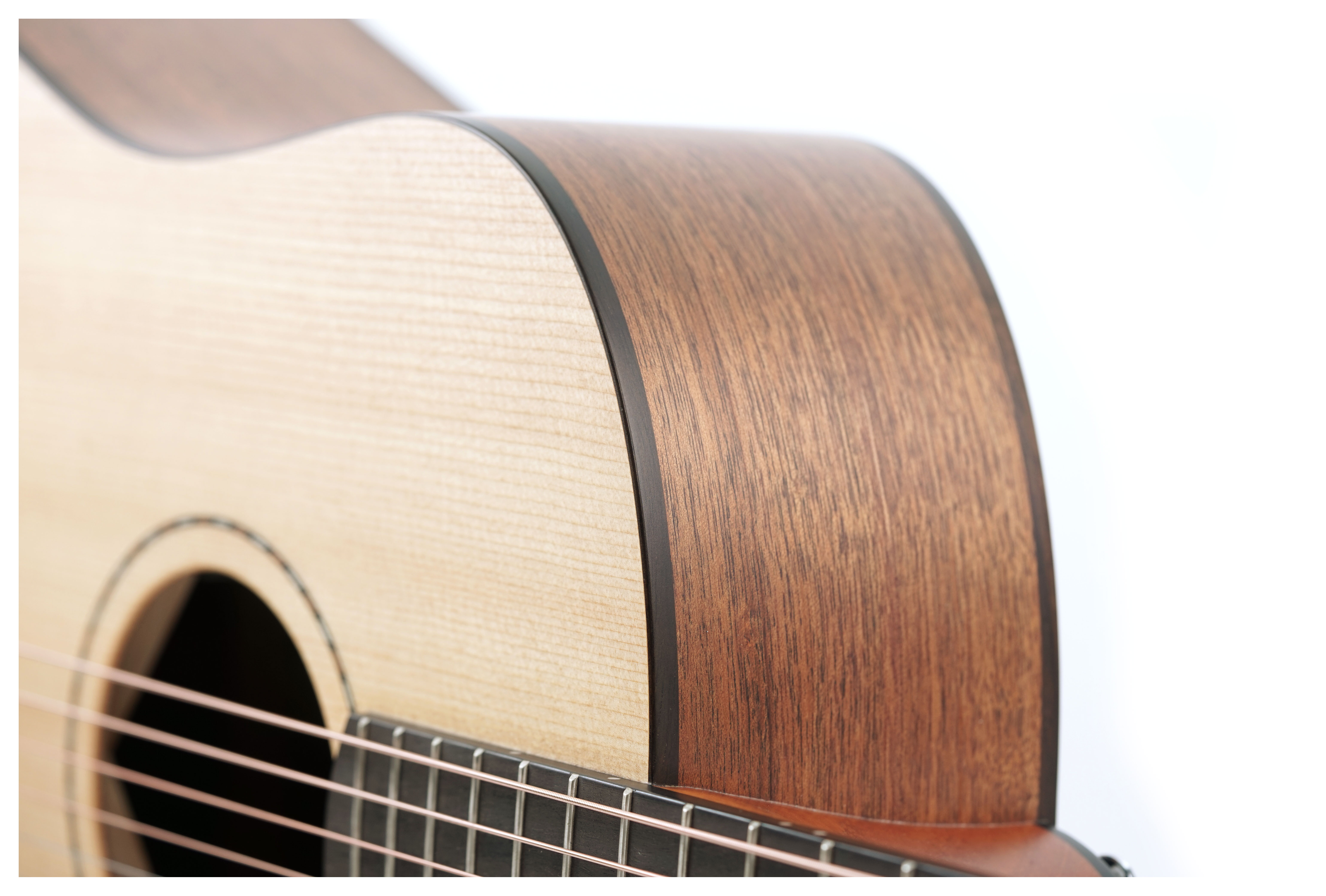 Fenech VT Dreadnought Cutaway AA Sitka Spruce/Blackwood