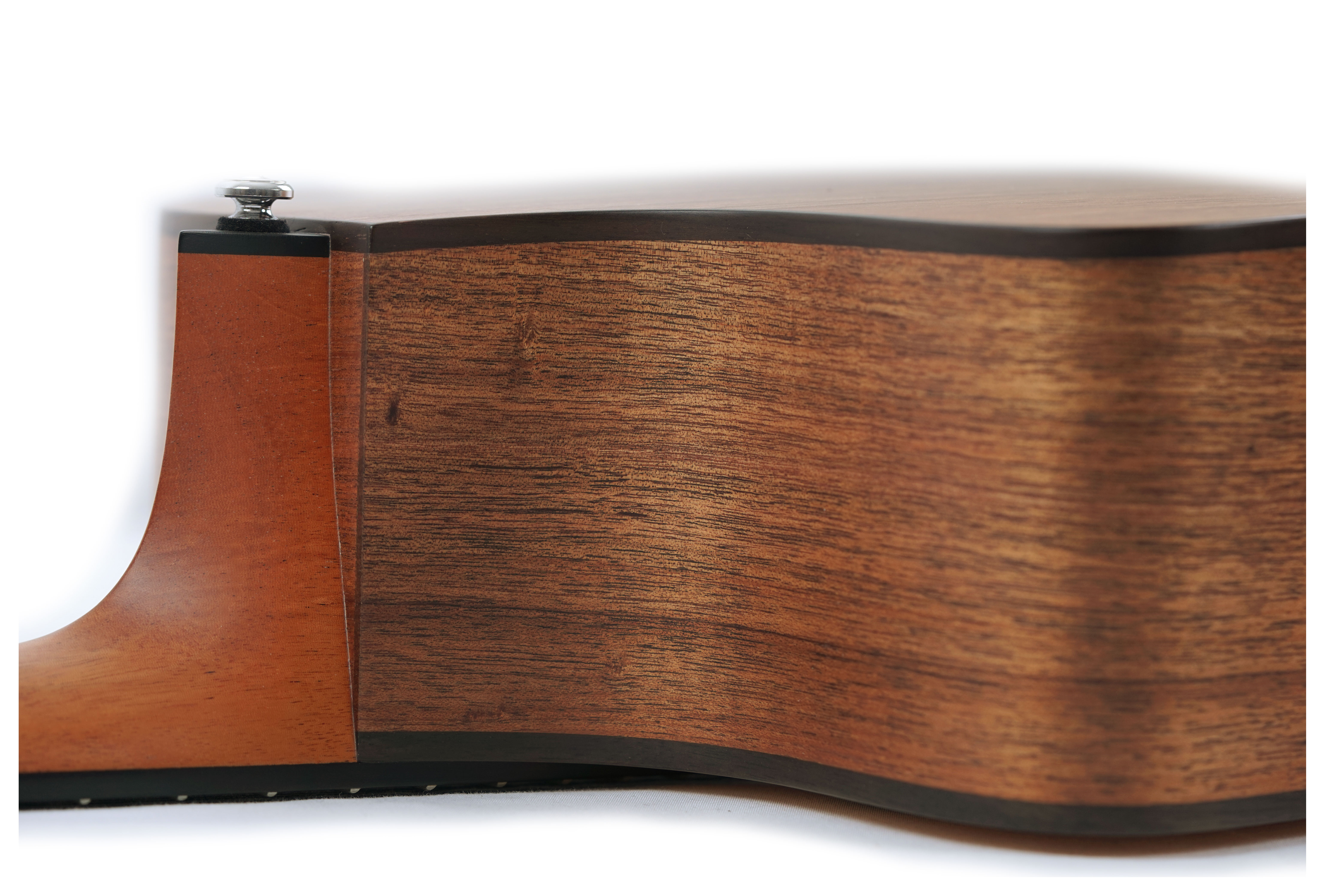 Fenech VT Dreadnought Cutaway AA Sitka Spruce/Blackwood