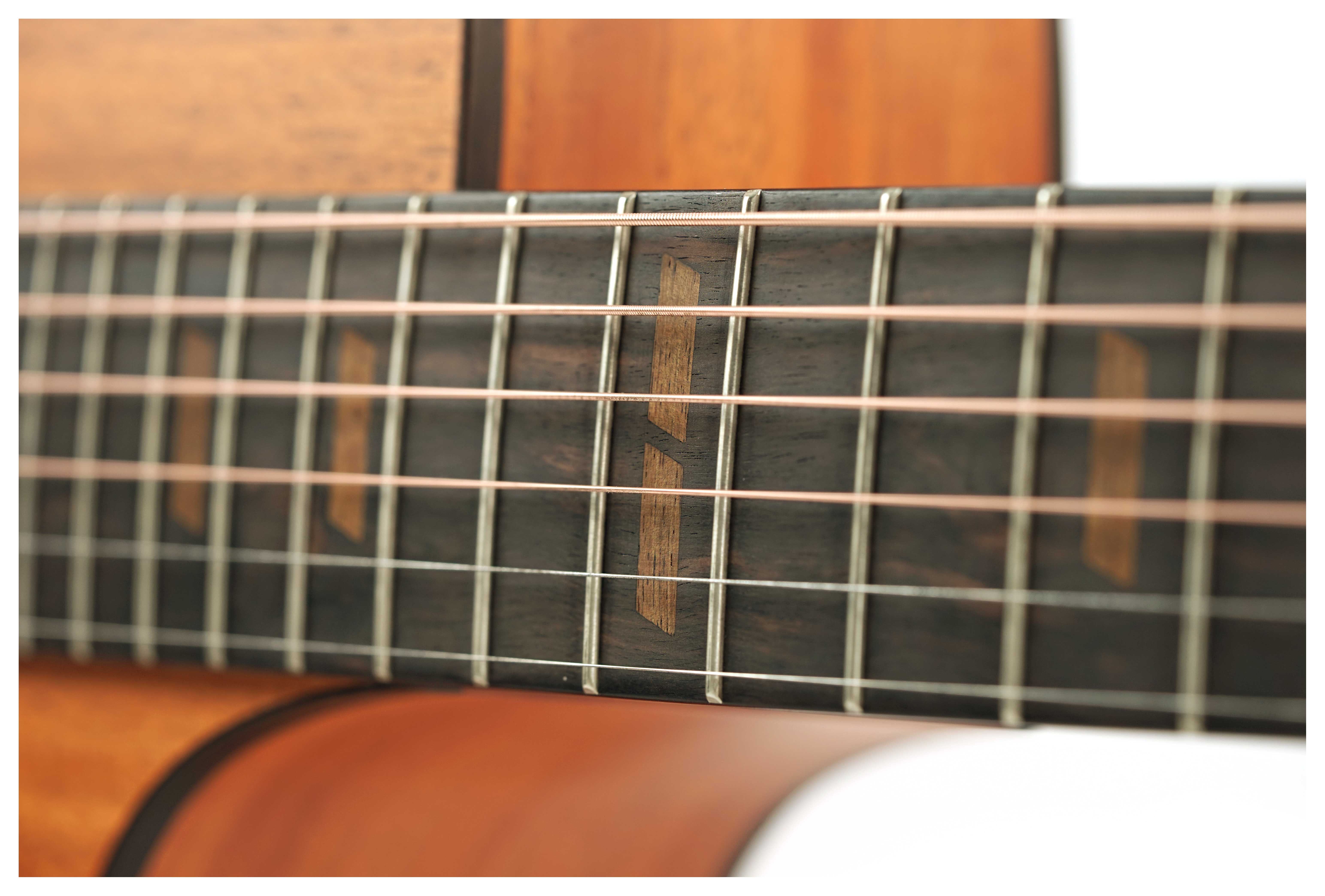 Fenech VTH Grand Auditorium Cutaway Mahogany 