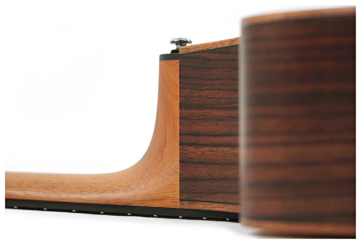 Fenech VTPR Dreadnought Cutaway AAA Spruce/AAA Rosewood Fenech VTPR Dreadnought Cutaway AAA Spruce/AAA Rosewood
