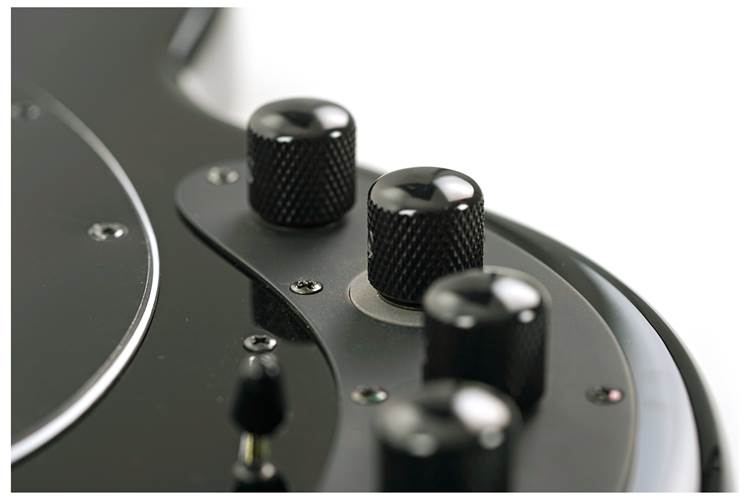 Music Man DarkRay 4 Obisidian Black Ebony Fingerboard Music Man DarkRay 4 Obisidian Black Ebony Fingerboard