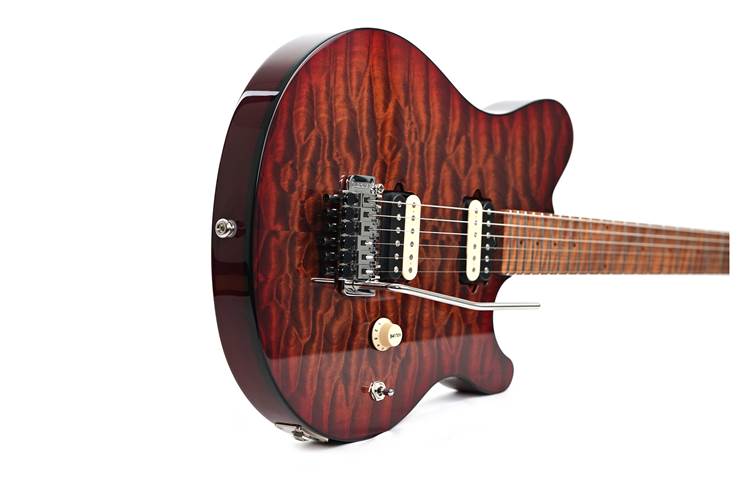 Music Man Axis Roasted Amber Quilt Maple Fingerboard #H08562 Music Man Axis Roasted Amber Quilt Maple Fingerboard #H08562