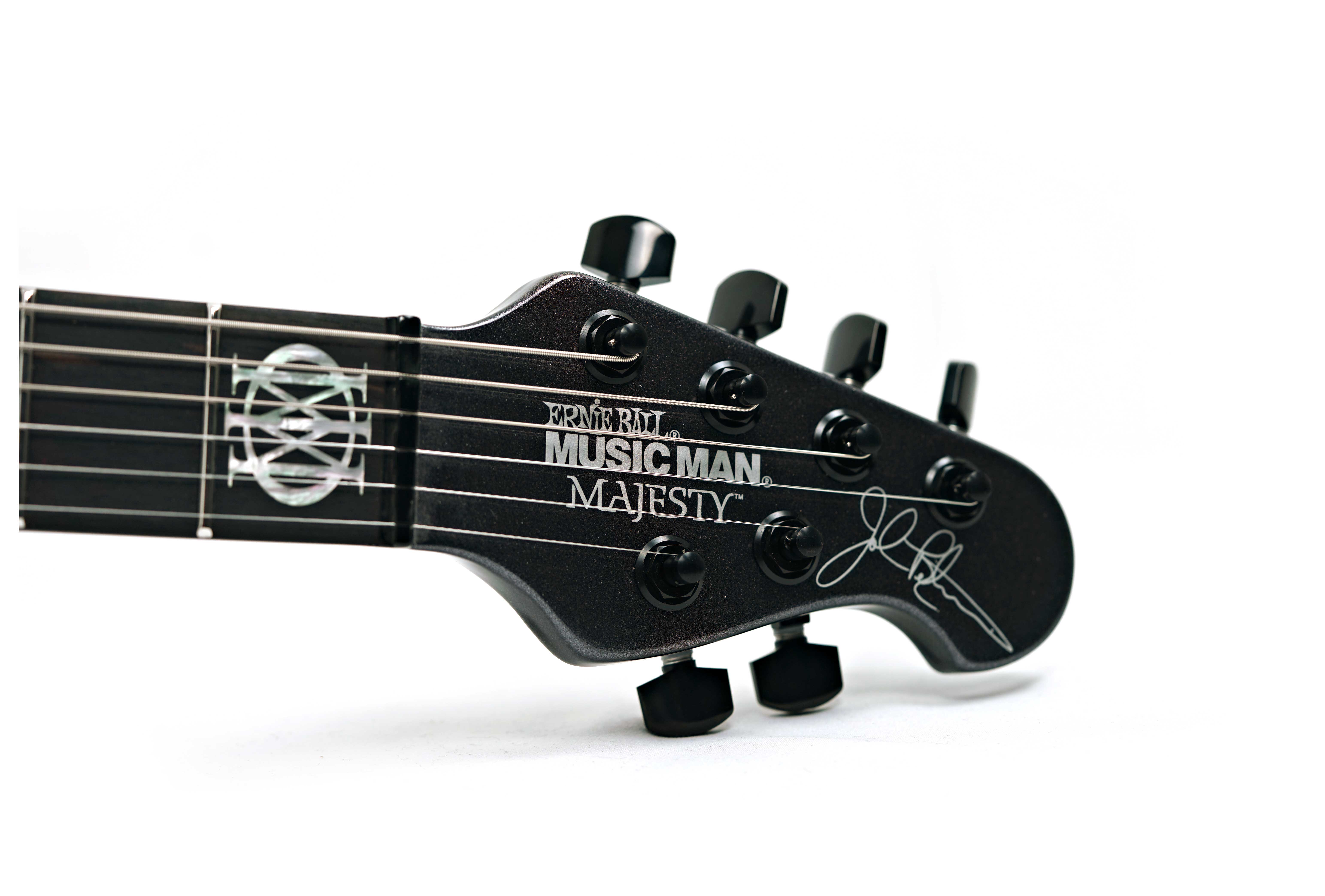 Music Man Majesty Smoked Pearl Ebony Fingerboard #M019688