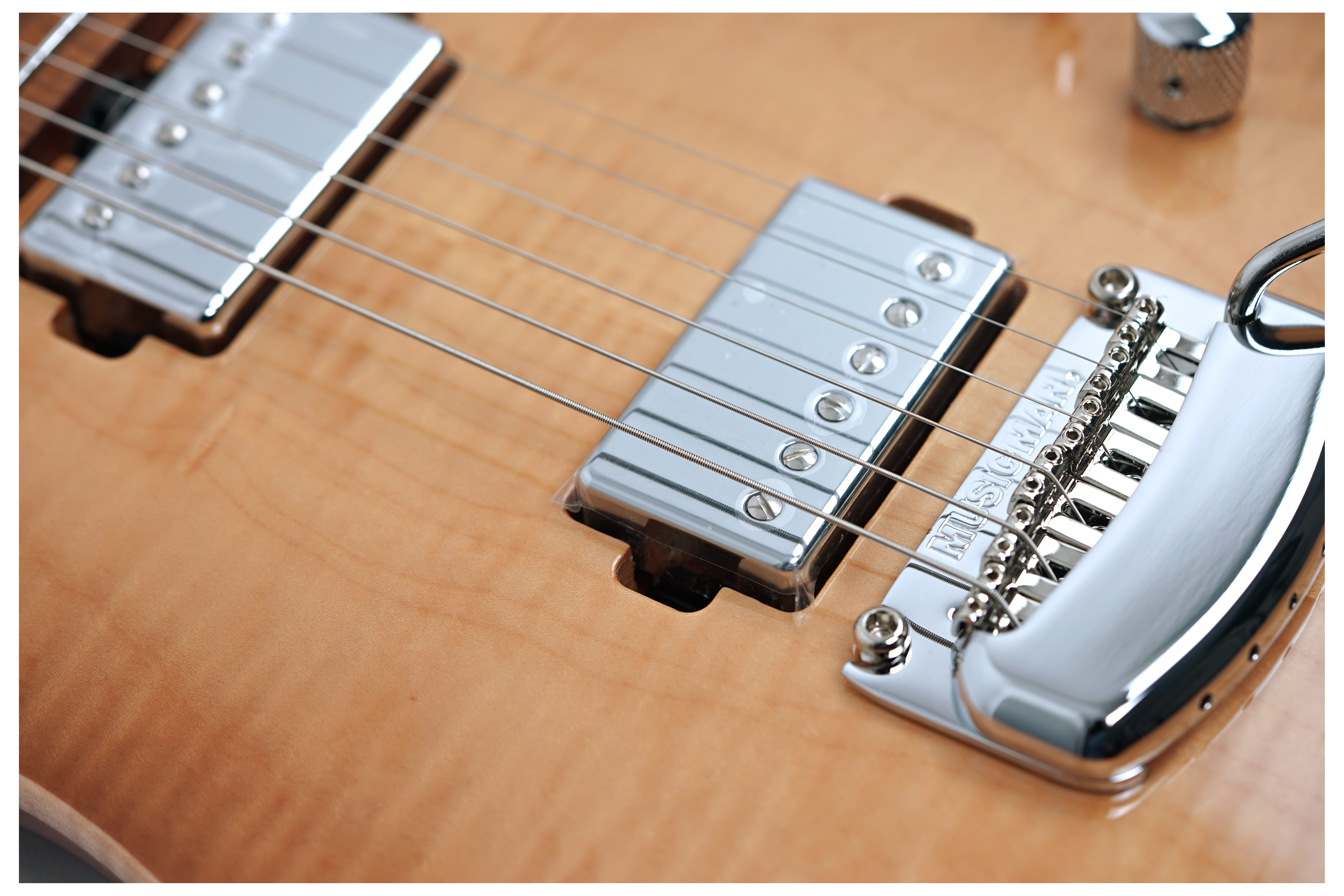 Music Man Sabre HH Trem Honey Suckle Maple Fingerboard #H09744