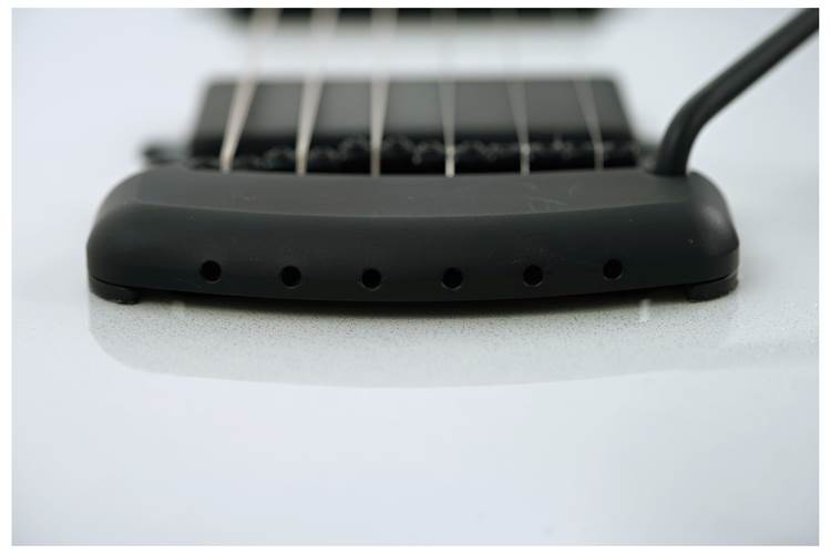 Music Man Sabre HT Snowy Night Roasted Flame Maple Fingerboard (Ex-Demo) #H02662 Music Man Sabre HT Snowy Night Roasted Flame Maple Fingerboard (Ex-Demo) #H02662