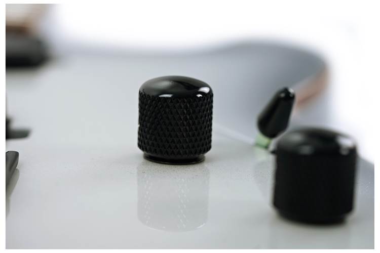 Music Man Sabre HT Snowy Night Roasted Flame Maple Fingerboard (Ex-Demo) #H02662 Music Man Sabre HT Snowy Night Roasted Flame Maple Fingerboard (Ex-Demo) #H02662