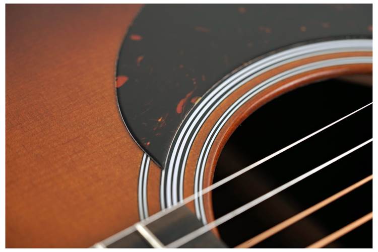 Martin D28 Ambertone Martin D28 Ambertone