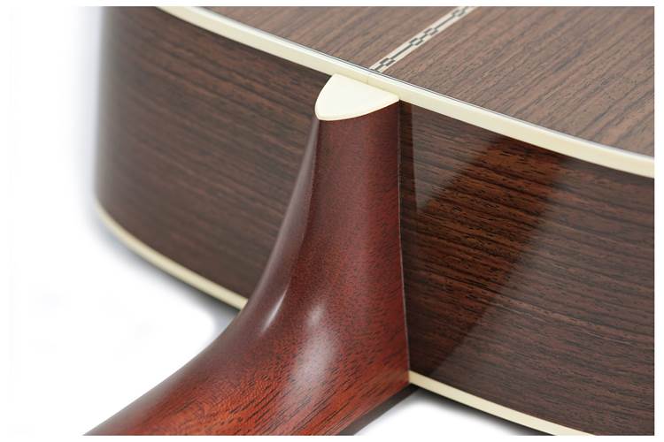 Martin D28 Ambertone Martin D28 Ambertone