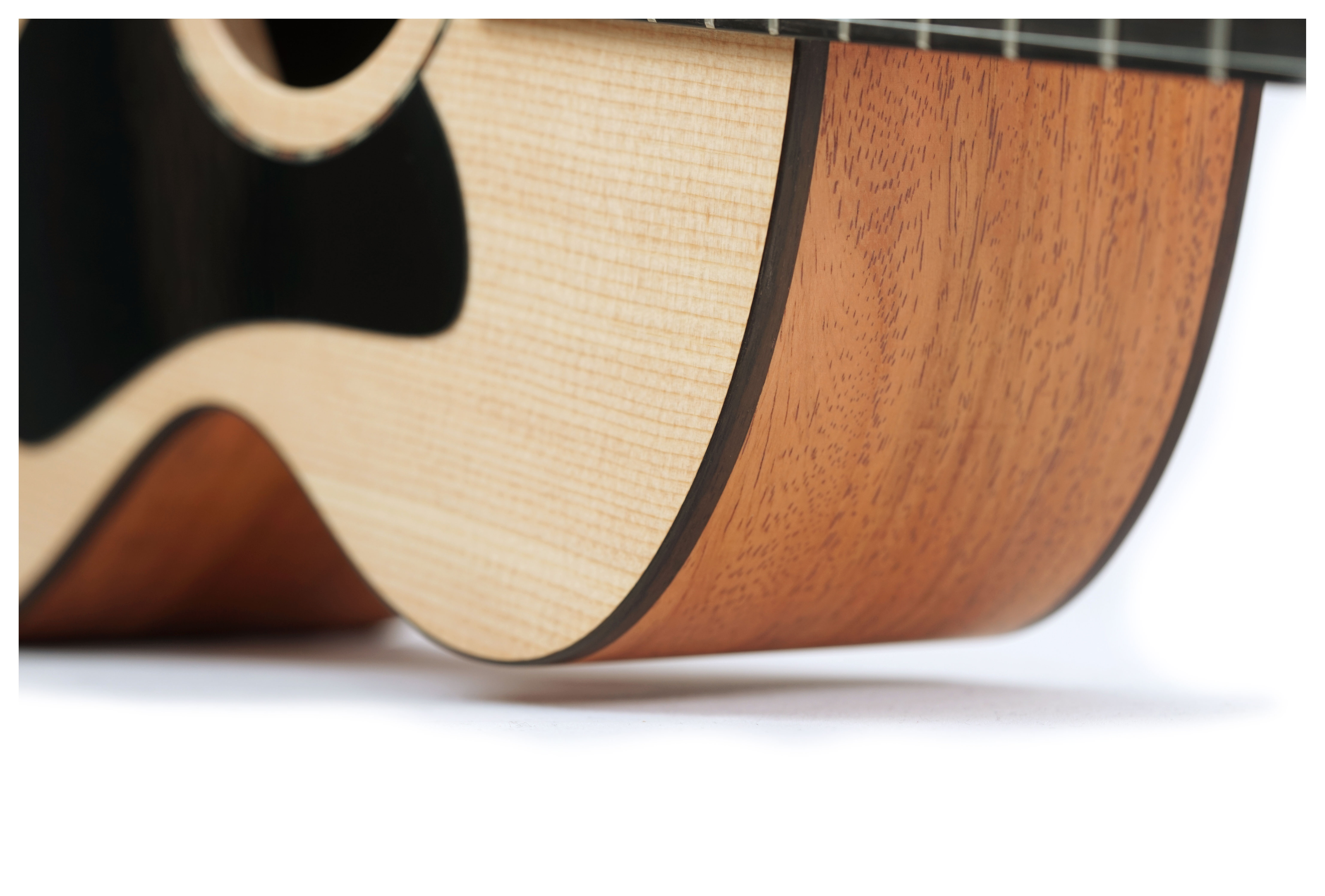 Fenech VT Auditorium AA Sitka Spruce/New Guinea Rosewood