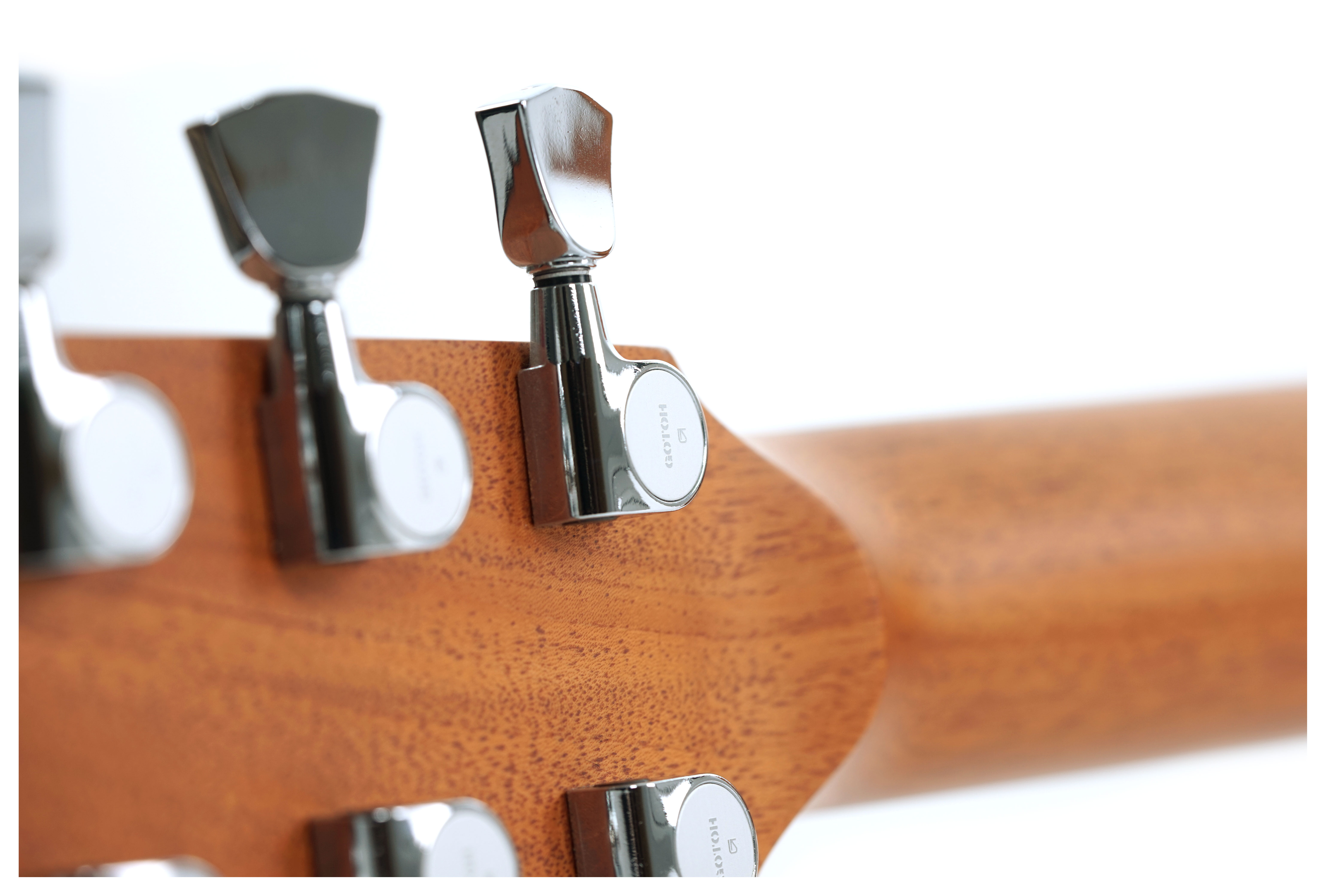 Fenech VT Auditorium AA Sitka Spruce/New Guinea Rosewood