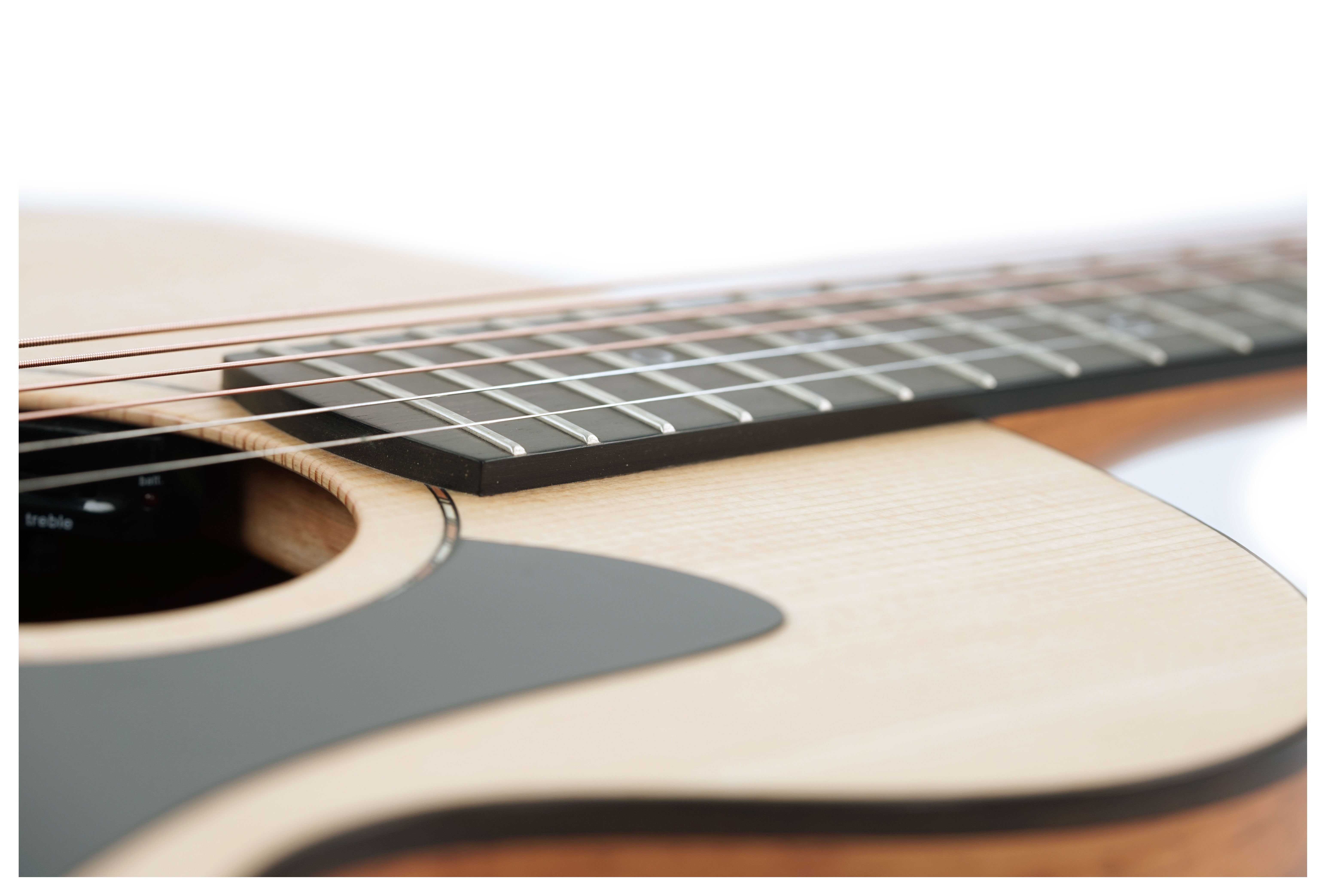 Fenech VT Auditorium AA Sitka Spruce/New Guinea Rosewood