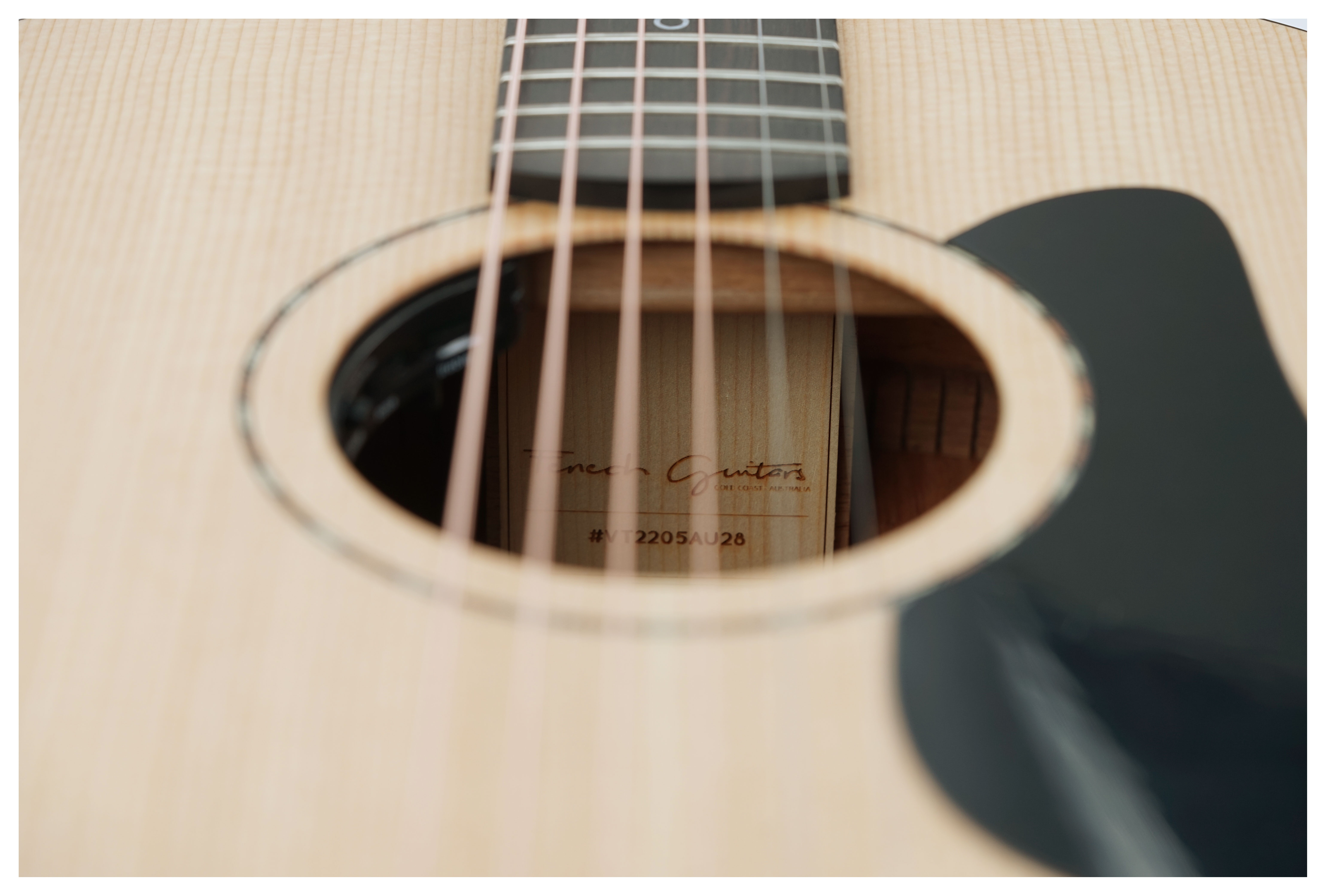 Fenech VT Auditorium AA Sitka Spruce/New Guinea Rosewood