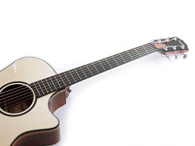 Taylor Custom Grand Auditorium Adirondack Spruce / Honduran Rosewood Taylor Custom Grand Auditorium Adirondack Spruce / Honduran Rosewood