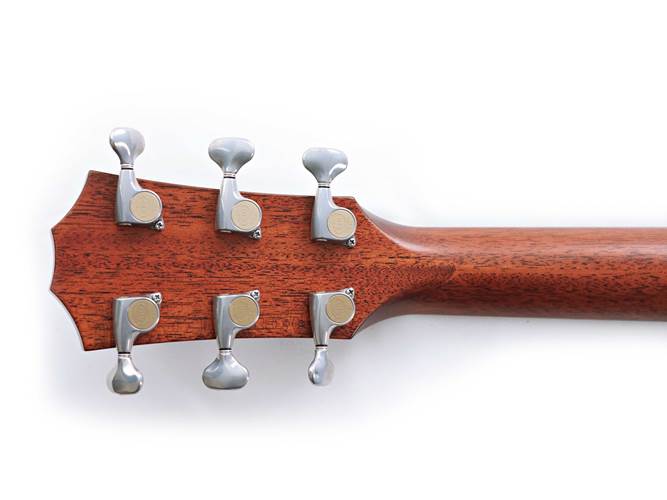 Taylor Custom Grand Auditorium Adirondack Spruce / Honduran Rosewood Taylor Custom Grand Auditorium Adirondack Spruce / Honduran Rosewood