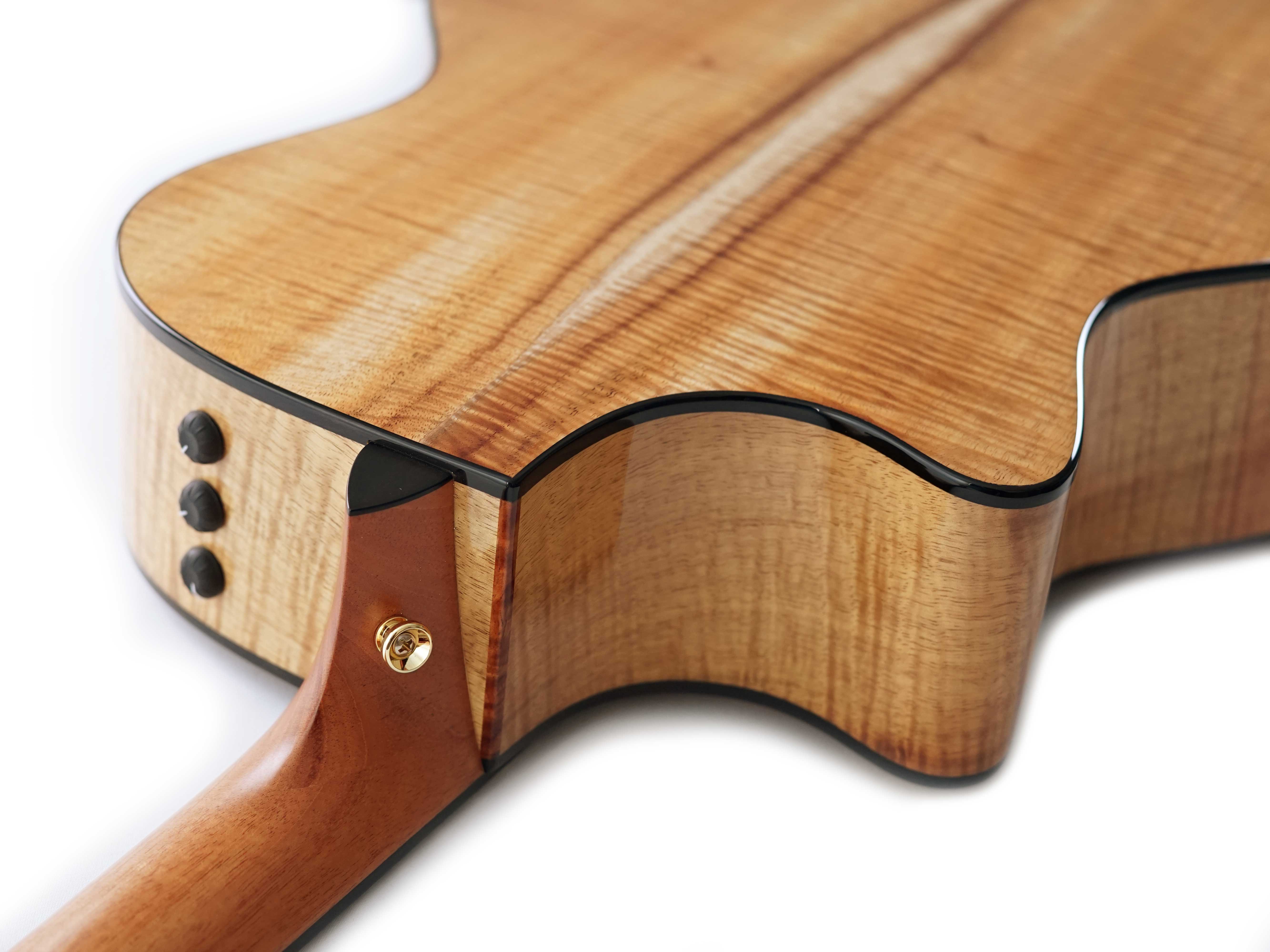 Taylor Custom Grand Auditorium Master Grade Koa