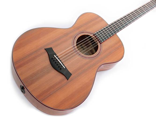 Taylor Custom Grand Concert 12 Fret Red Ironbark / Sinker Redwood Taylor Custom Grand Concert 12 Fret Red Ironbark / Sinker Redwood
