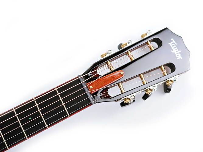 Taylor Custom Grand Concert 12 Fret Red Ironbark / Sinker Redwood Taylor Custom Grand Concert 12 Fret Red Ironbark / Sinker Redwood
