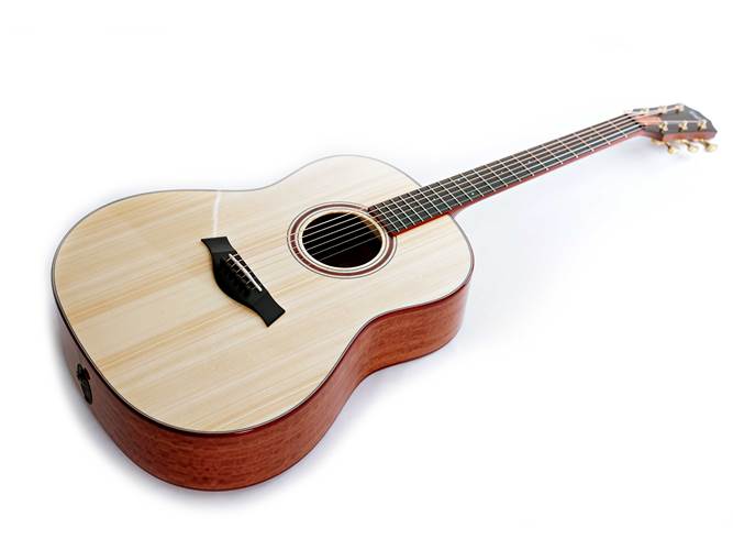 Taylor Custom Grand Pacific Adirondack Spruce / Red Ironbark Taylor Custom Grand Pacific Adirondack Spruce / Red Ironbark